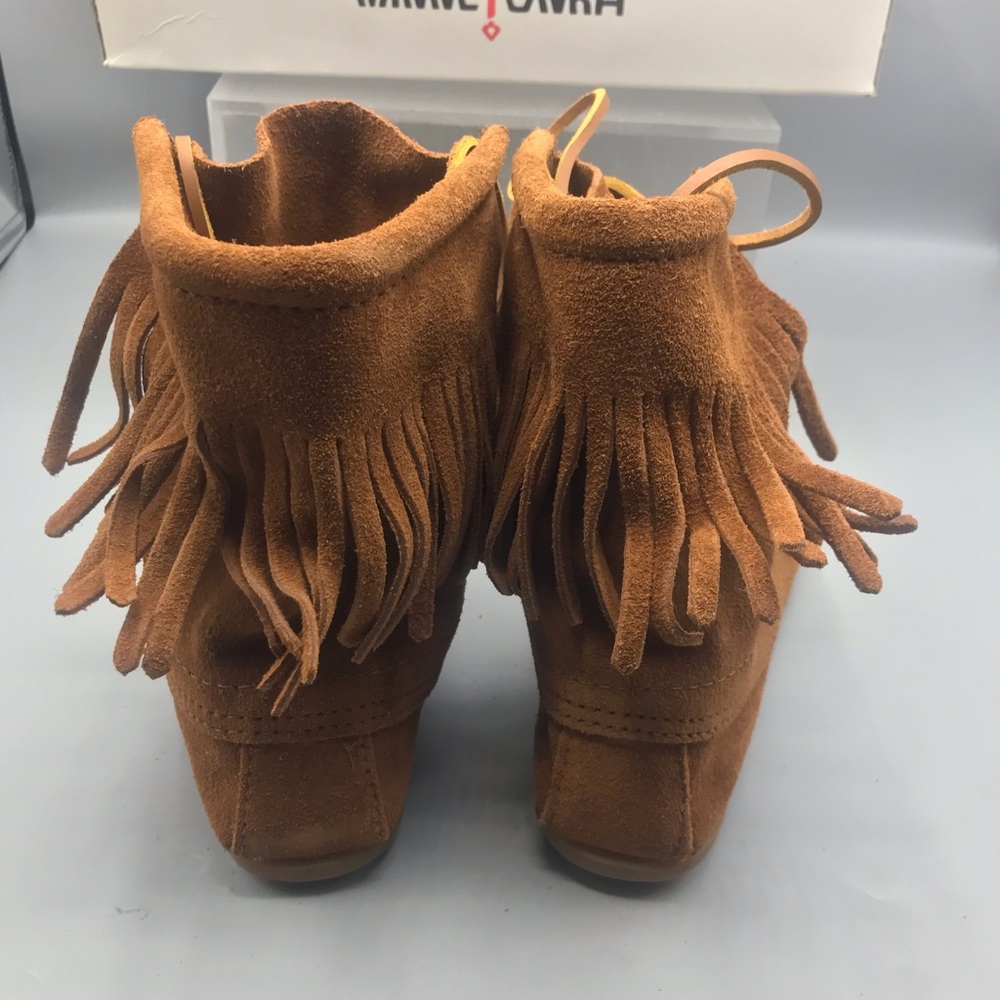 Minnetonka Moccasins Women’s Ankle Fringe Brown - Picture 6 of 7